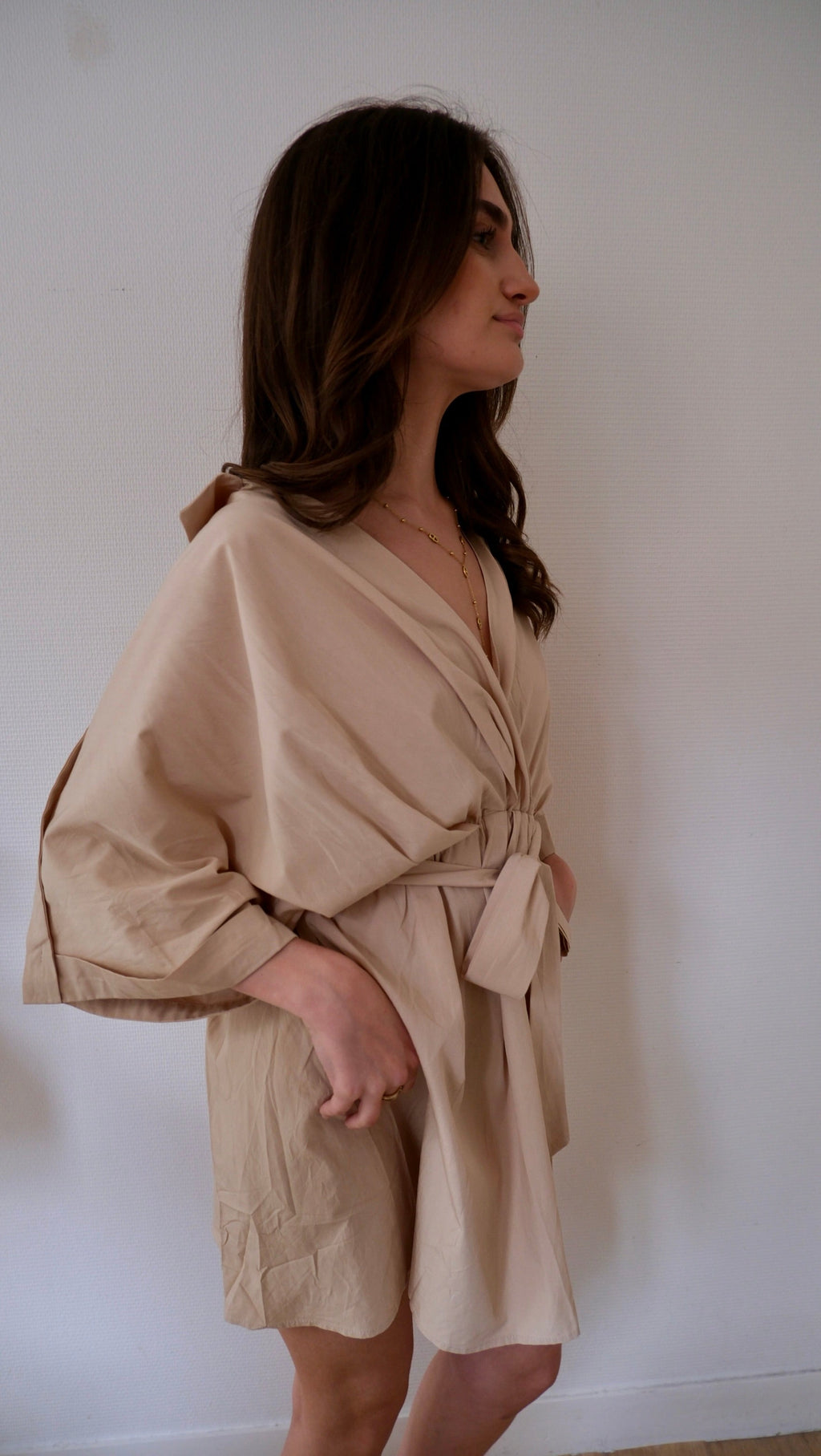 Mareva - Robe courte à ceinture Lily Blue