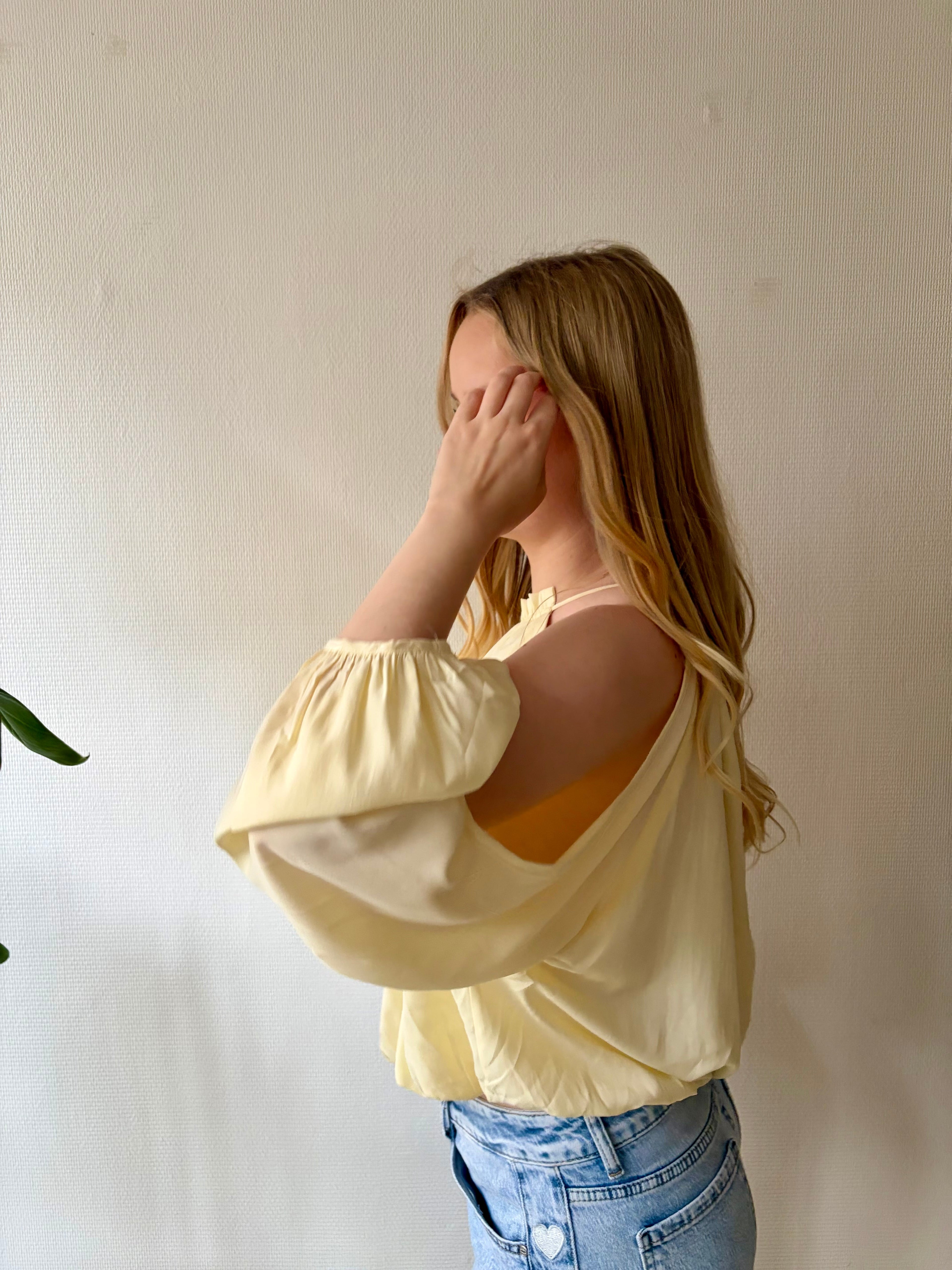 Mila - Blouse à épaules dénudées Lily Blue