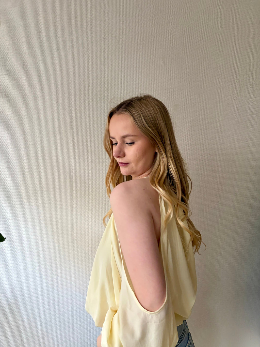 Mila - Blouse à épaules dénudées Lily Blue