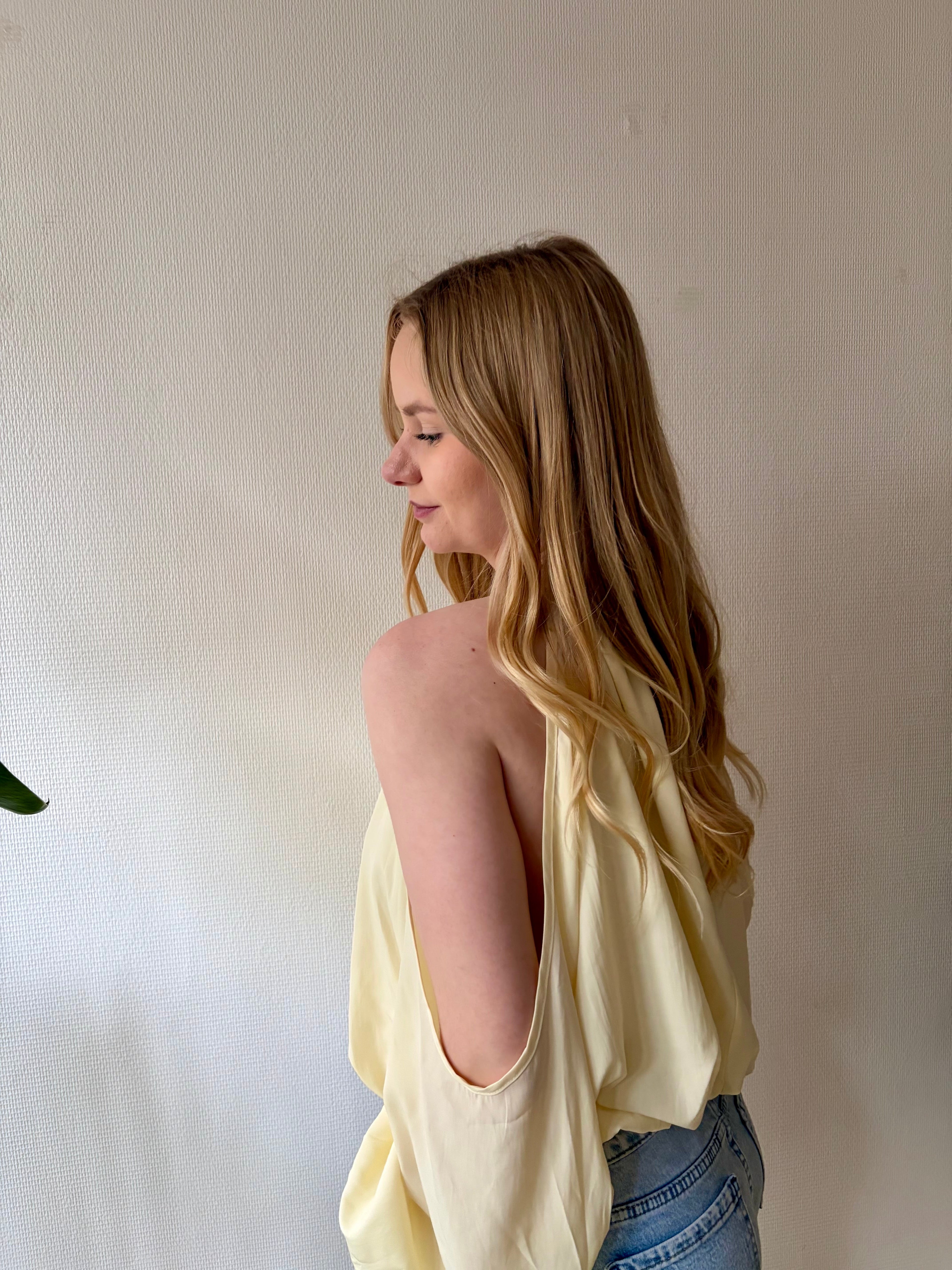 Mila - Blouse à épaules dénudées Lily Blue