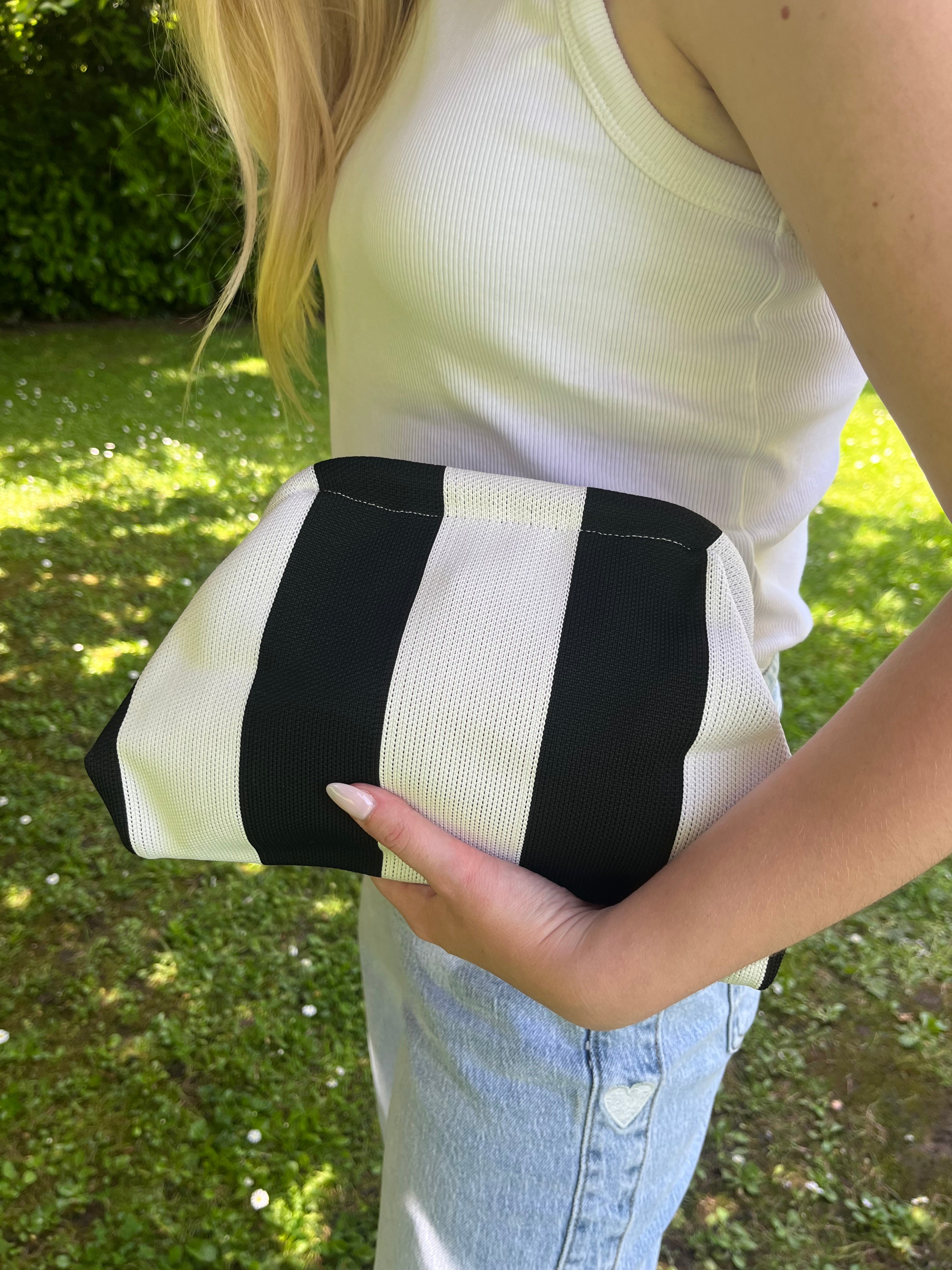 Agathe - Pochette rayée Lily Blue