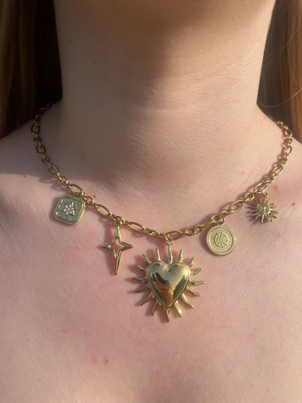 Carmen - Collier charms Lily Blue