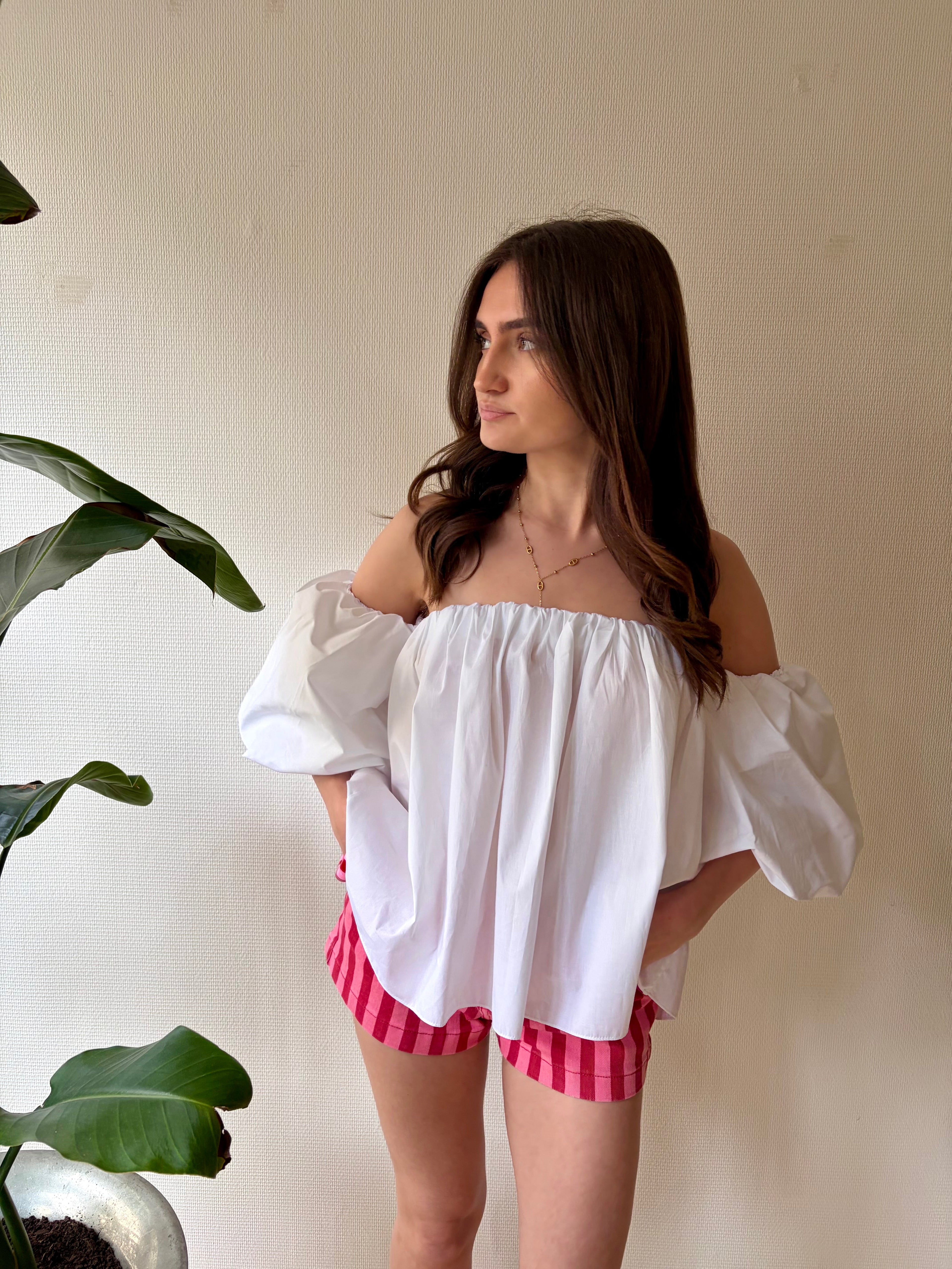 Charlotte - Blouse col bateau blanche Lily Blue