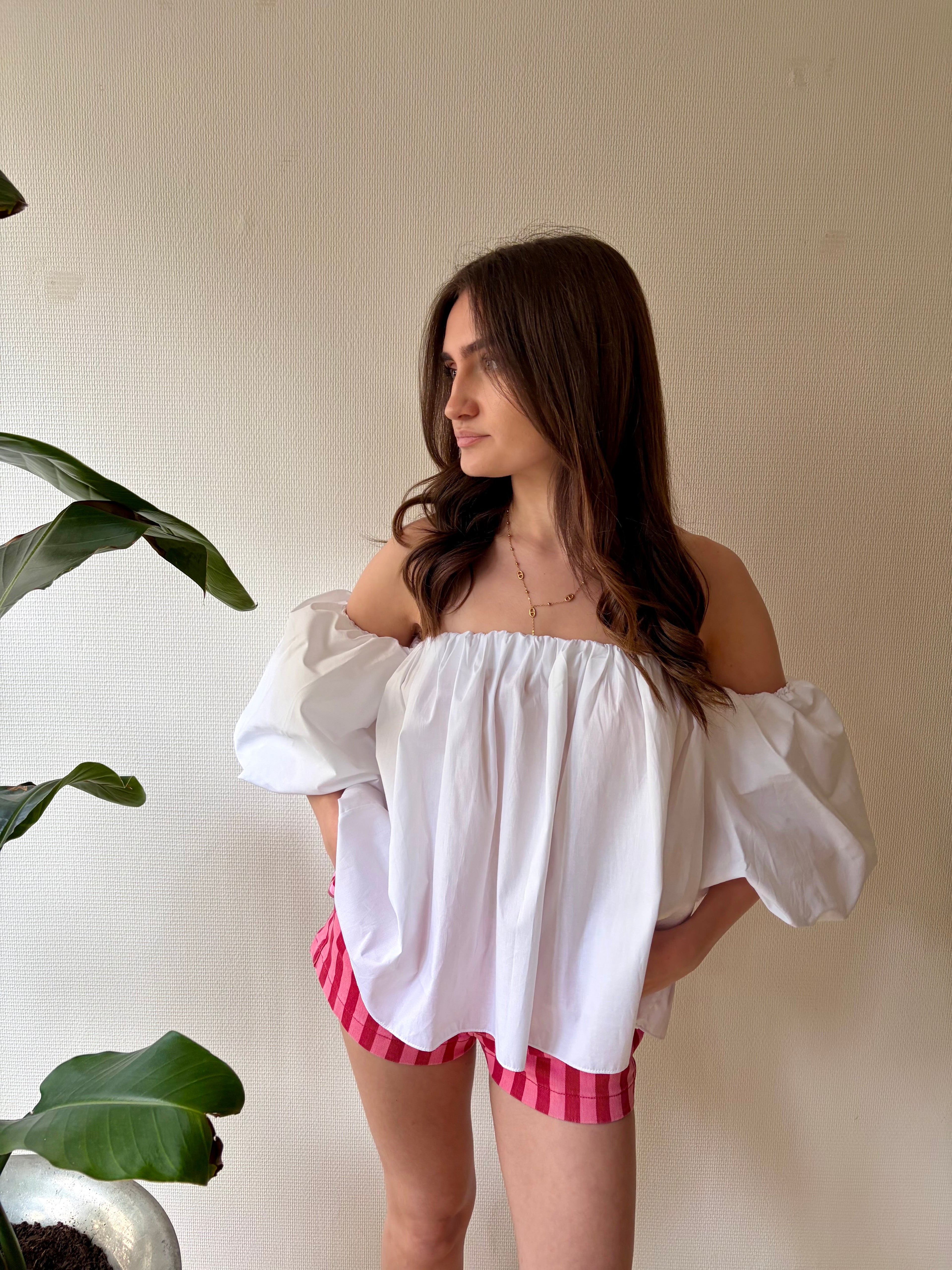 Charlotte - Blouse col bateau blanche Lily Blue