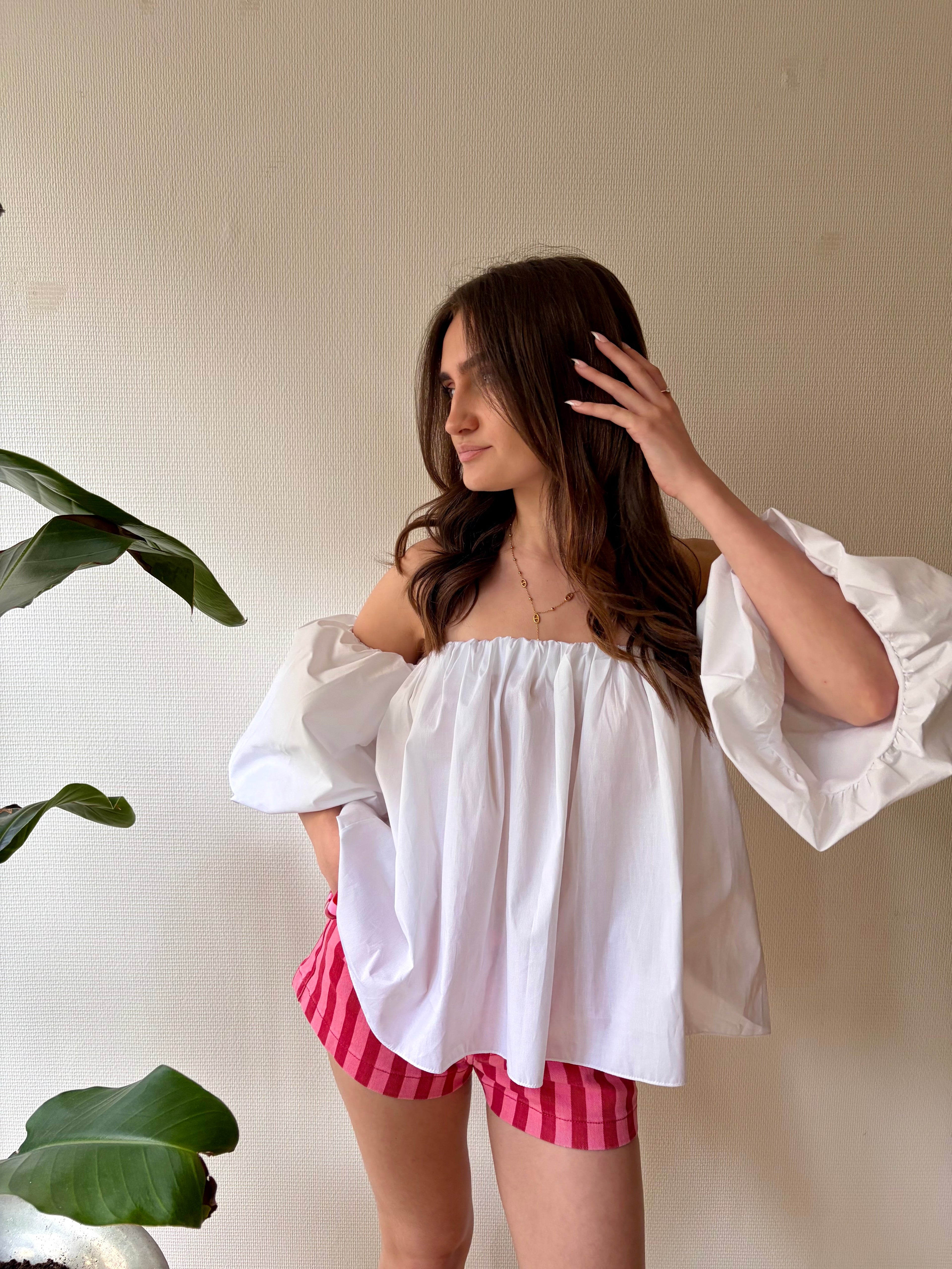 Charlotte - Blouse col bateau blanche Lily Blue